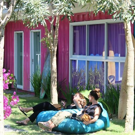 Hotel Kubu Container à Uluwatu Extérieur photo
