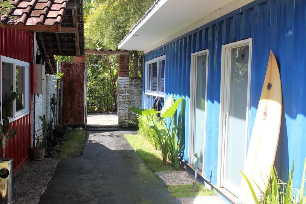 Hotel Kubu Container à Uluwatu Extérieur photo