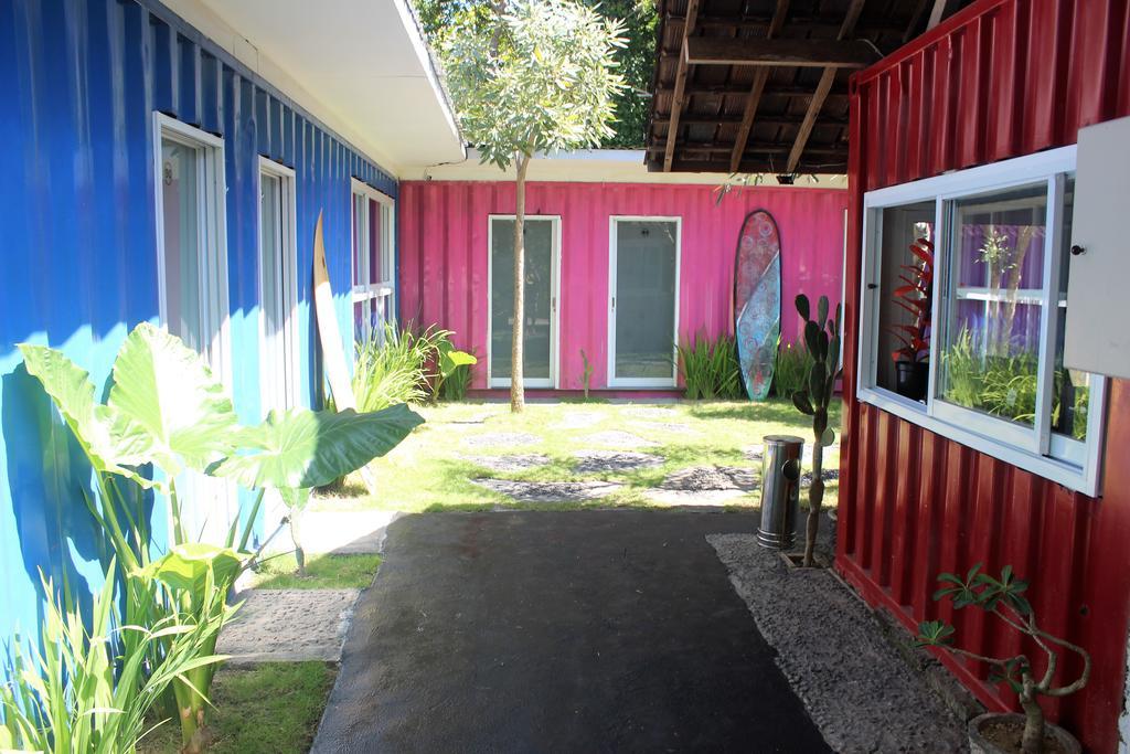 Hotel Kubu Container à Uluwatu Extérieur photo